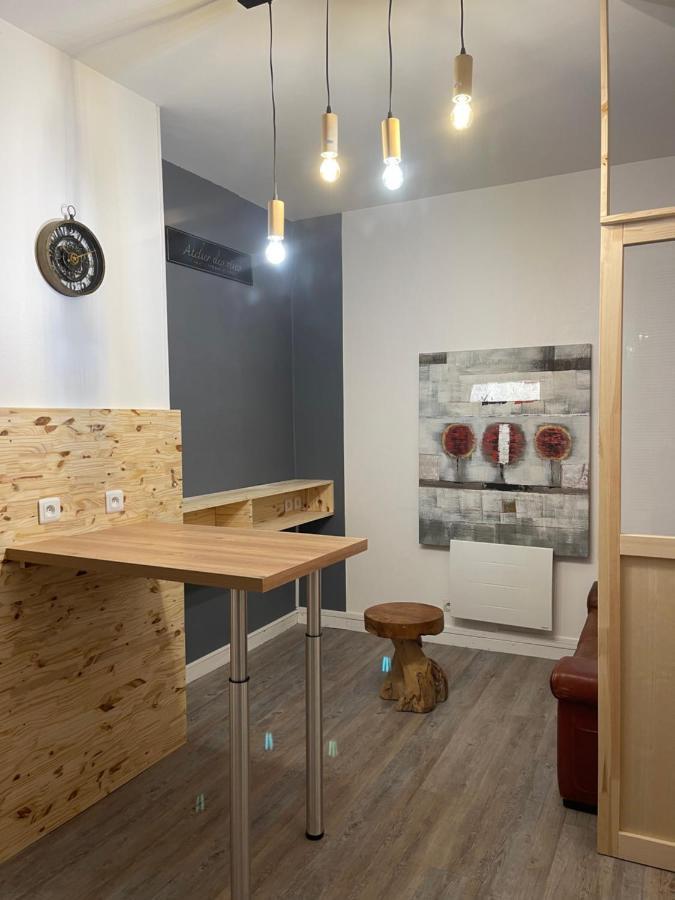 Logement Entier: Appartement Avec Terrasse Quartier De La Gare アンボワーズ エクステリア 写真